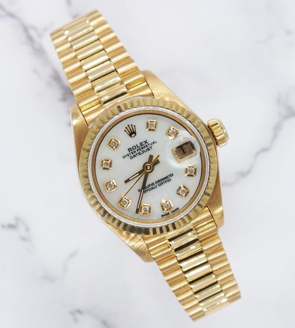 Beautiful 18ct Gold Ladies Rolex Oyster Perpetual Datejust - White MOP Diamond Dial.