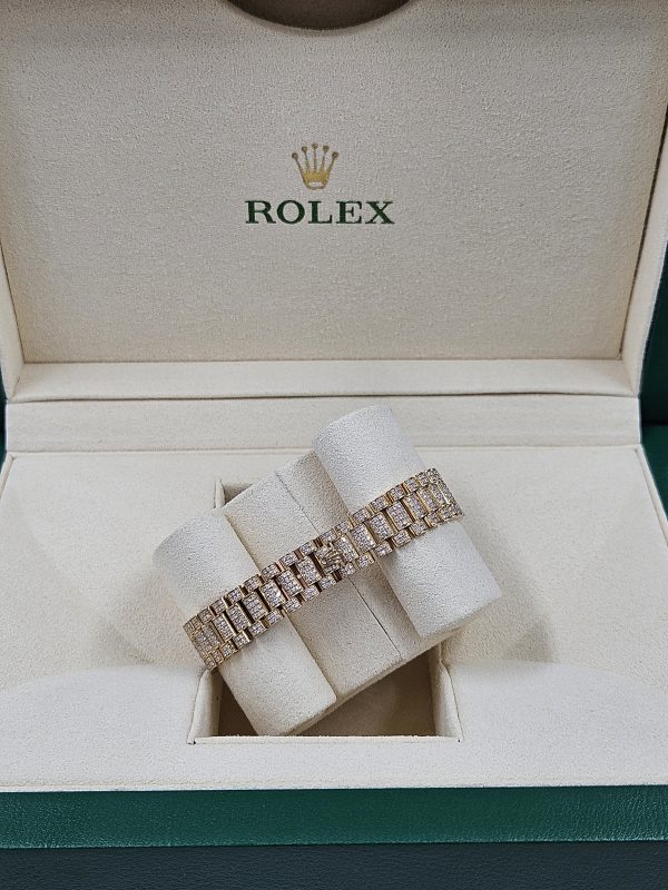 Stunning Ladies 18ct Gold Rolex Datejust - Full Diamond Dial, Bezel & Bracelet - Image 13