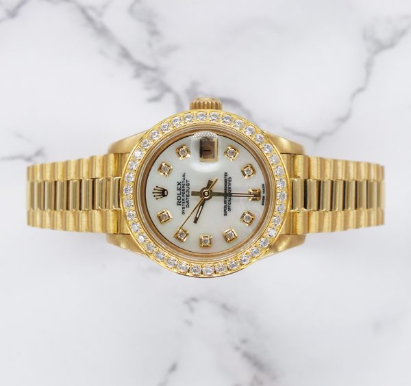 Ladies Rolex Oyster Perpetual Datejust with White MOP DIAMOND Dial & Bezel. - Image 2