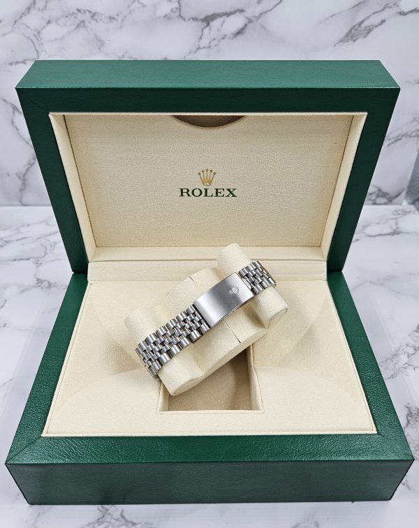 Gents Rolex Datejust 36mm with Pave Diamond Dial, Diamond Bezel and Shoulders. - Image 12