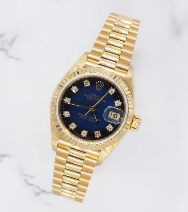 RARE Ladies 18ct Gold Rolex Datejust - Blue Vignette Diamond Dial - Box & Papers. - Image 3