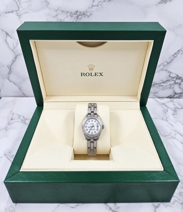 Stunning Ladies 26mm FULL DIAMOND Rolex Datejust with Box. - Image 7