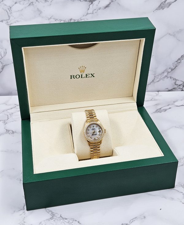 Ladies Rolex Oyster Perpetual Datejust with White MOP DIAMOND Dial & Bezel. - Image 8