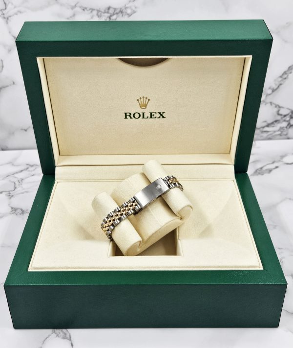 Beautiful Ladies Rolex Datejust with Green Diamond Dial – BOX & PAPERS - Image 10