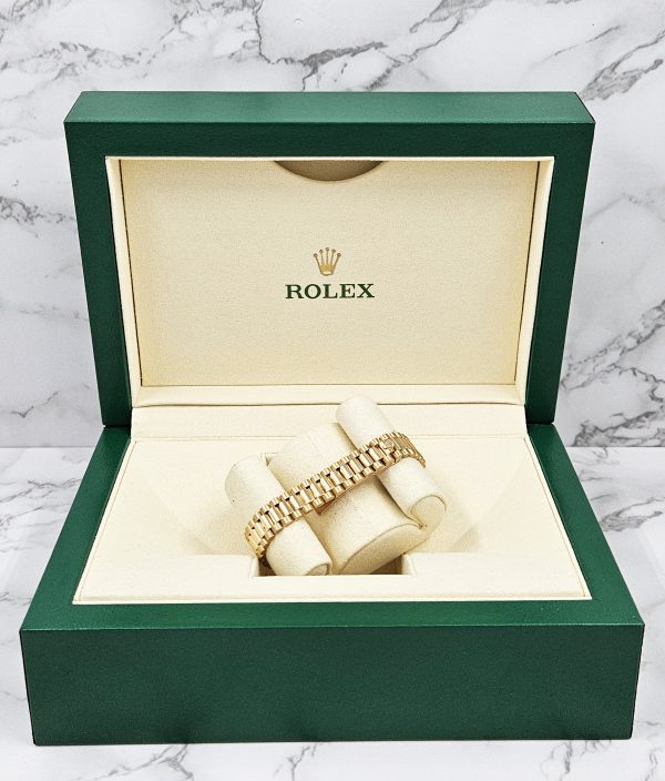 Beautiful 18ct Gold Ladies Rolex Oyster Perpetual Datejust - Pink Diamond Dial. - Image 10