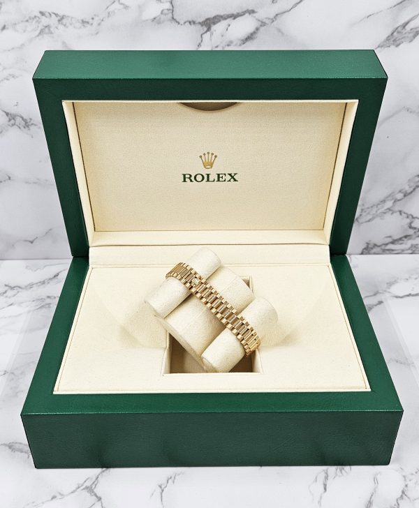 MINT Ladies 18ct Gold Rolex Datejust - Blue Vignette Diamond Dial - Box & Papers - Image 12