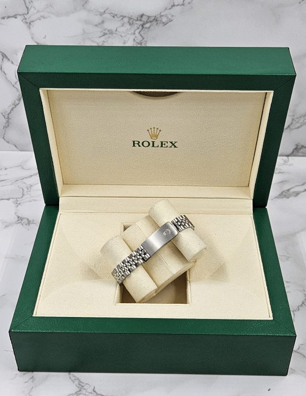 Ladies 26mm Datejust with Mother of Pearl Diamond Dial, Bezel and Shoulders – Rolex Box - Image 10