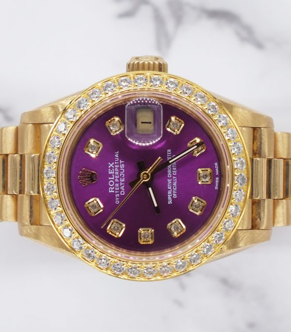 Rolex Datejust 26mm in Solid 18k Gold with 'Grape' Diamond Dial - Box & Papers. - Image 3