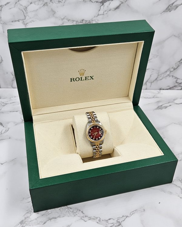 Rolex Datejust 26mm with FACTORY RED Vignette Diamond Dial – BOX & PAPERS - Image 8