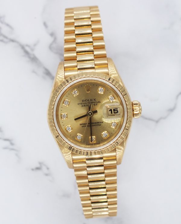 Rolex Datejust 26 in Solid 18k Gold with Champagne Diamond Dial - Box and Papers - Image 5