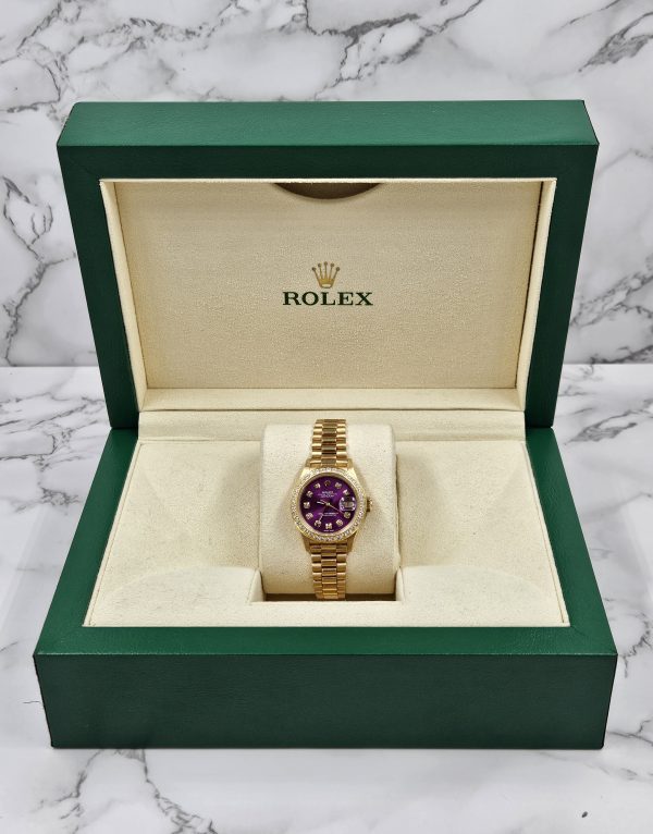 Rolex Datejust 26mm in Solid 18k Gold with 'Grape' Diamond Dial - Box & Papers. - Image 8