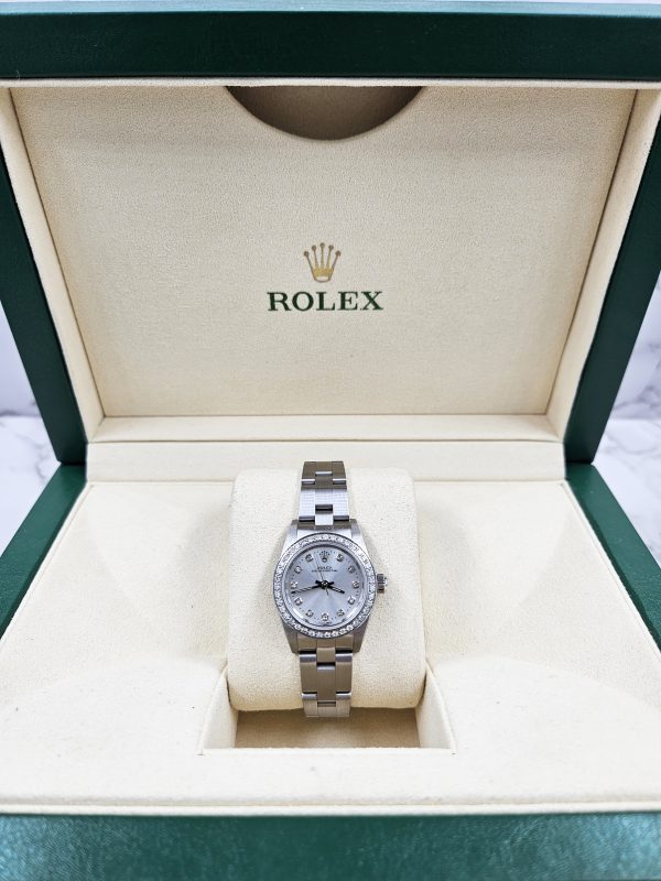 Ladies Rolex 26mm With Silver Diamond Dial and Bezel - Box & Papers. - Image 5