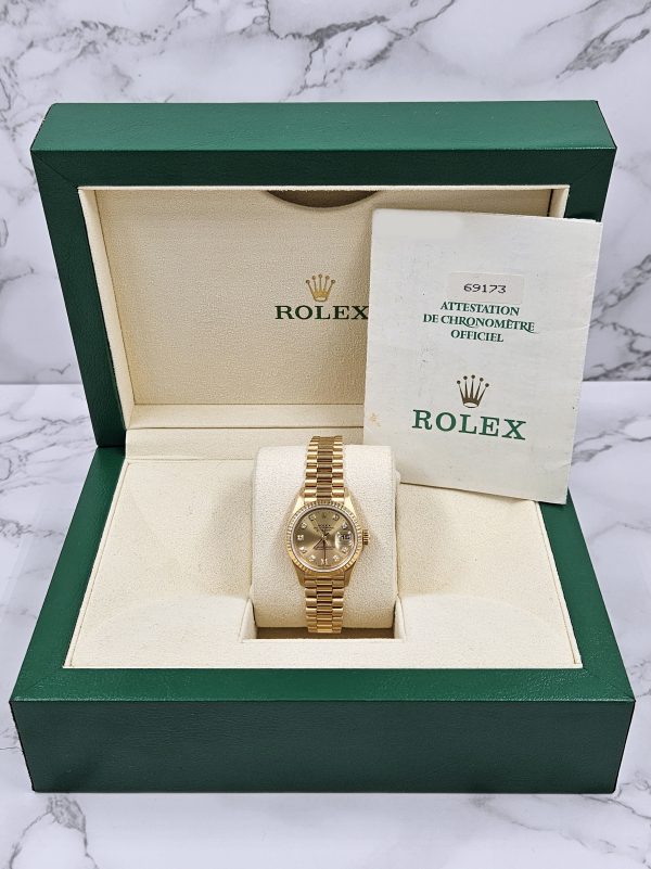 Rolex Datejust 26 in Solid 18k Gold with Champagne Diamond Dial - Box and Papers - Image 7