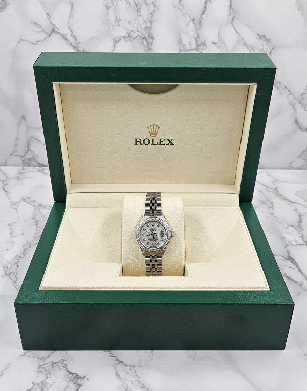 Ladies Rolex Datejust 'Fully Loaded' White MOP Diamond Dial, Bezel & Shoulders. - Image 6