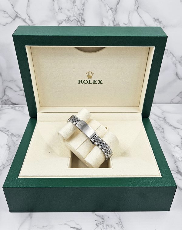 Ladies Rolex Datejust 'Fully Loaded' White MOP Diamond Dial, Bezel & Shoulders. - Image 8