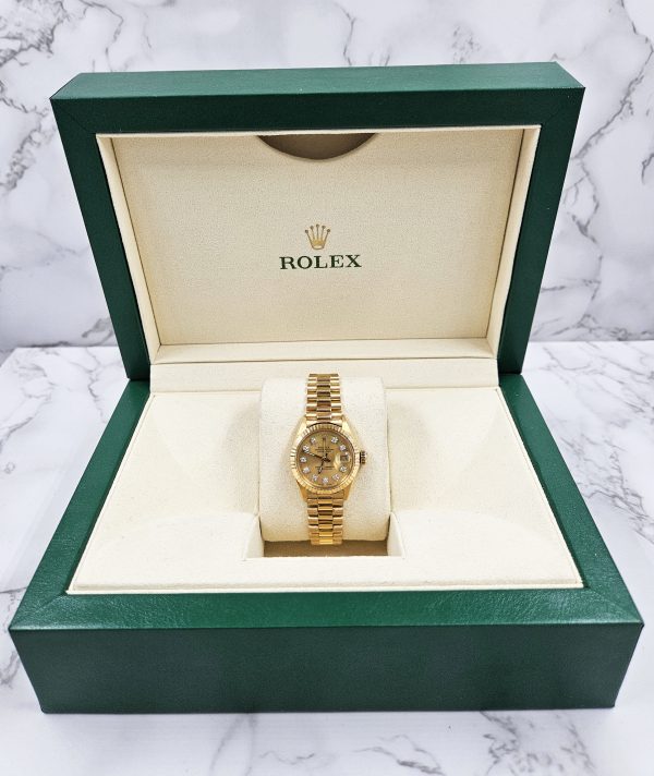 Stunning Ladies Solid 18ct Gold ROLEX Oyster Perpetual Datejust - Boxed - Image 6