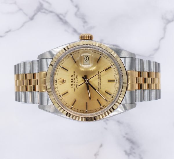 Stunning Gents Rolex Oyster Perpetual Datejust 16233 with Box and Papers - MINT! - Image 2