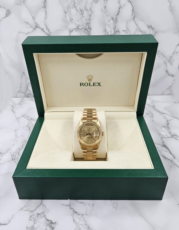 Rolex Day Date with Factory Champagne Diamond Dial - Box and Papers. - Image 9
