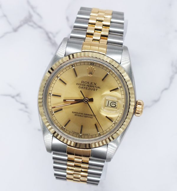Stunning Gents Rolex Oyster Perpetual Datejust 16233 with Box and Papers - MINT! - Image 4