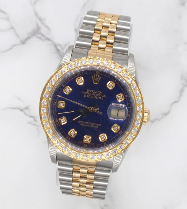 Stunning / Mint Rolex Oyster Perpetual Datejust with Blue Jubilee Diamond dial and Diamond Bezel - Rolex Box & Papers. - Image 4