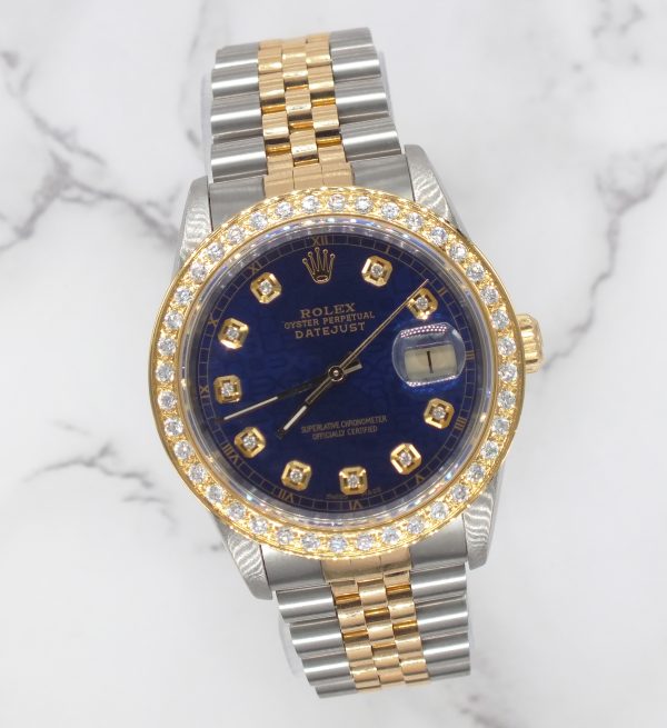 Stunning / Mint Rolex Oyster Perpetual Datejust with Blue Jubilee Diamond dial and Diamond Bezel - Rolex Box & Papers. - Image 5
